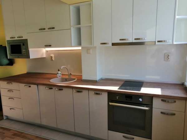 Двустаен ап. под наем в кв. Люлин 5