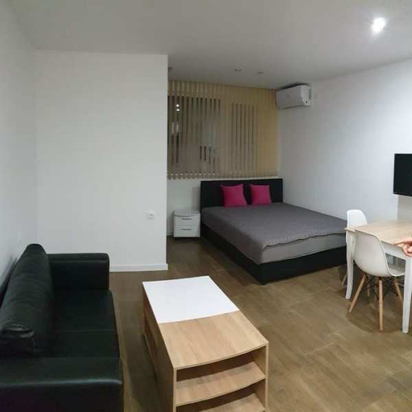 Едностаен обзаведен апартамент в кв. Дружба под наем