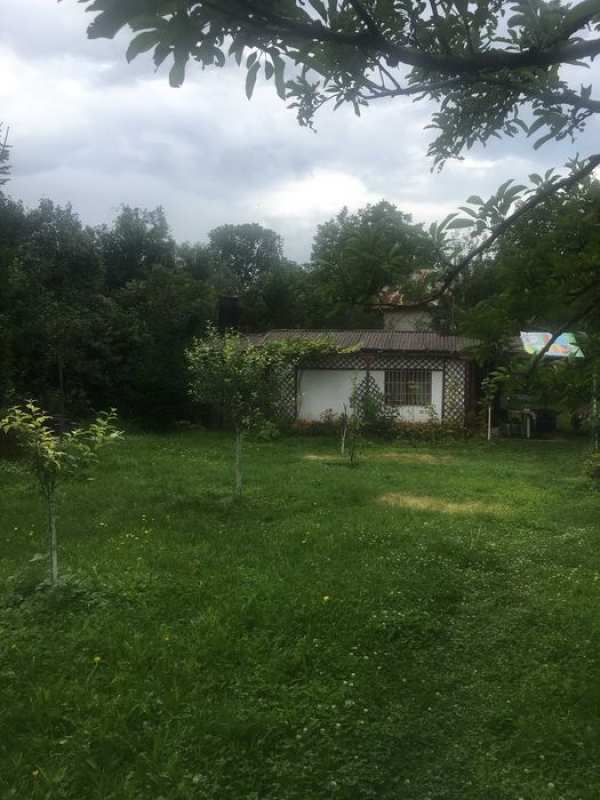 Парцел с малка къща в с. Друган