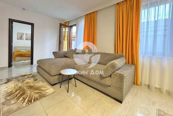 Просторен стилен двустаен апартамент в к-с „Олимп“, гр. Свети Влас