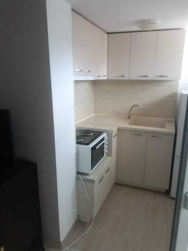 3-Продава се едностаен апартамент в кв. 