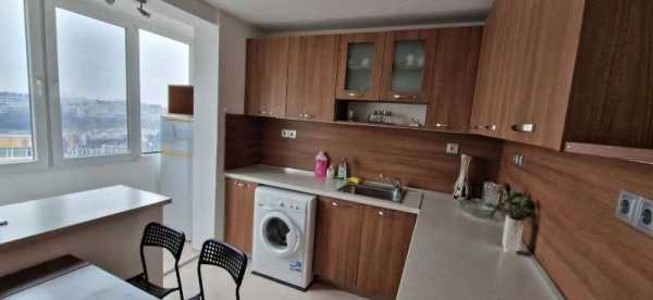 Тристаен ап. под наем в кв. Гоце Делчев