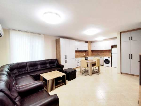 НОВ Двустаен апартамент под наем