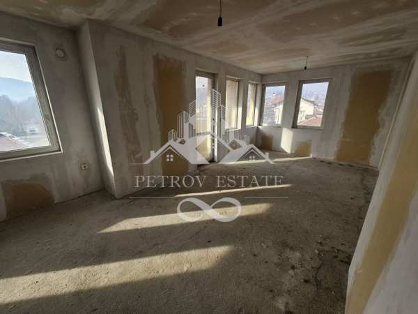 3-стаен в Пазарджик, област-гр.Велинград площ 104 цена 85000