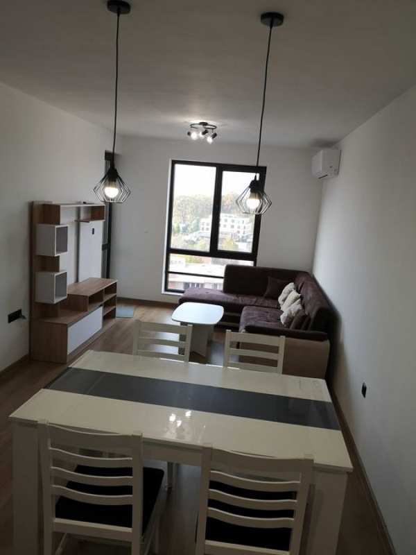 Тристаен апартамент под наем в гр. Пловдив, кв. Христо Смирненски