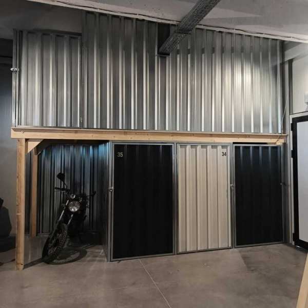 Наем на Горен Склад