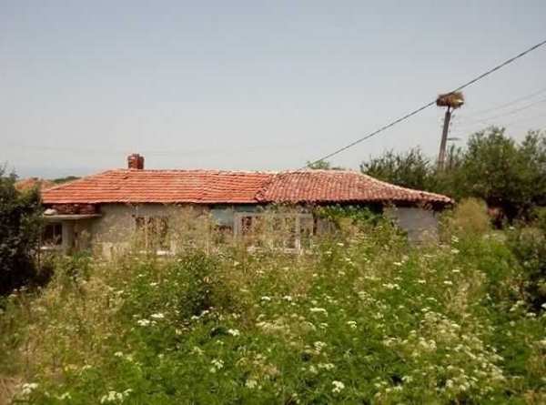 Инвестиционен ъглов УПИ 1480 кв.м - 2 УЛИЦИ, ТОК, ВОДА - с. ЛЮБЕНЕЦ (15 км Нова Загора / 10 км Раднево