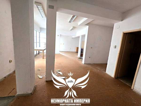 Под наем магазин, помещение, офис на два етажа с 288РЗП в гр.Асеновград, кв.Стадиона