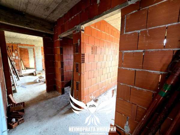 Продавам нов тристаен 78кв.м. на 3 етаж БЕЗ КОМИСИОНА в гр.Асеновград, кв.Изток