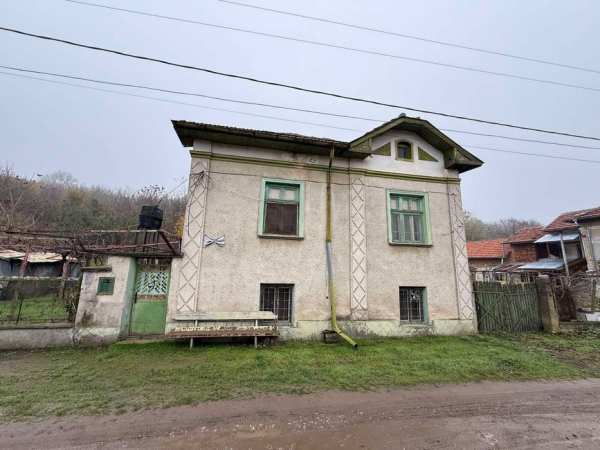 Къща в село Ореховица