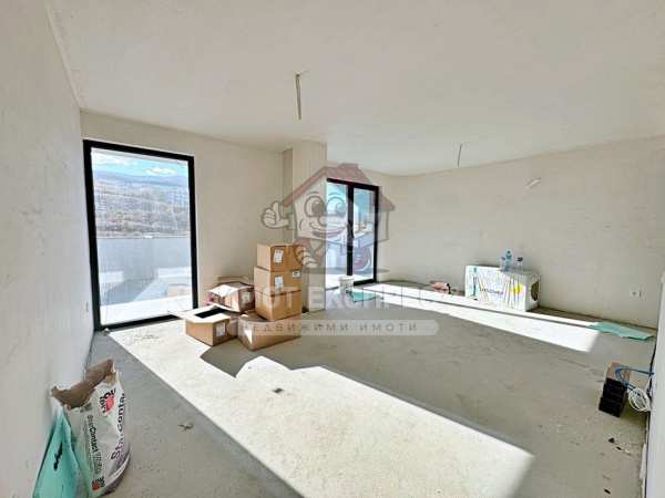 Апартамент, с 3 спални, ново строителство, панорамна гледка, кв.Запад