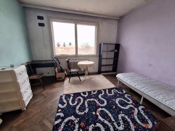 Обзаведена стая с включени консумативи за момиче/ жена до Орлов мост