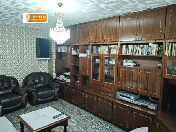 Продава 3-стаен, гр. пазарджик, устрем