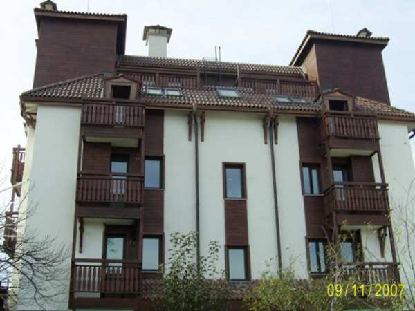 Продава  хотел гр. Банско, област Благоевград
      1796 кв.м