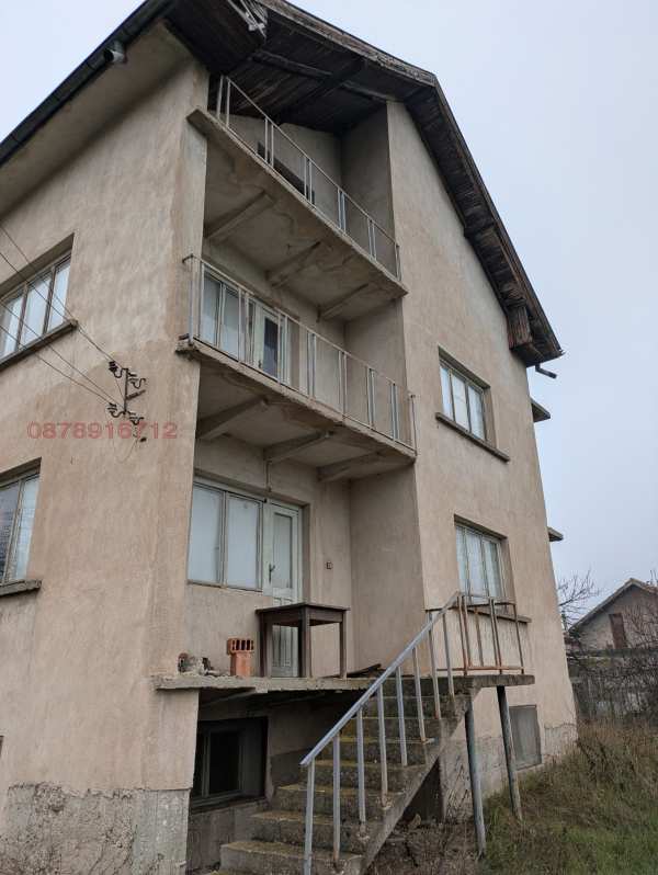 Продава къща, гр. криводол, област враца