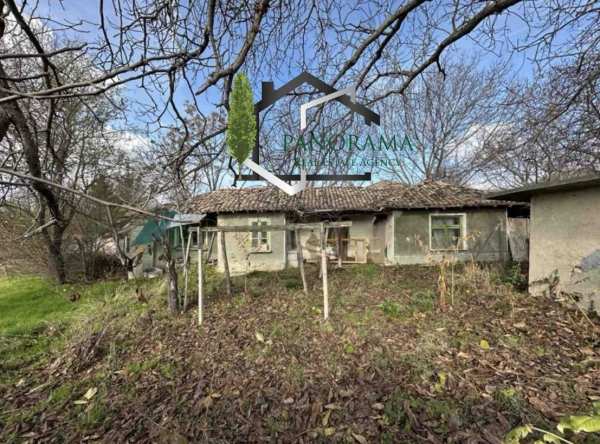 Продава къща, с. черенча, област шумен