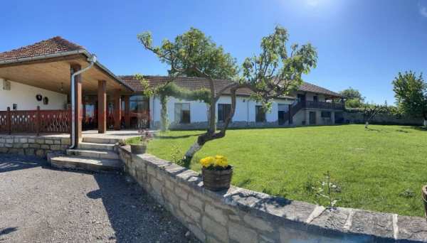 Продава бизнес имот, с. кюлевча, област шумен