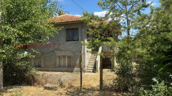 Продава къща, с. царевци, област варна