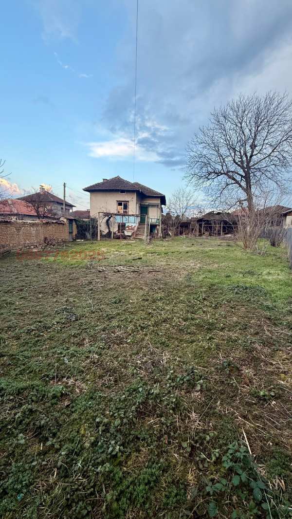 Продава къща, с. боровци, област монтана