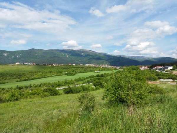 Продава парцел, с. кладница, област перник
