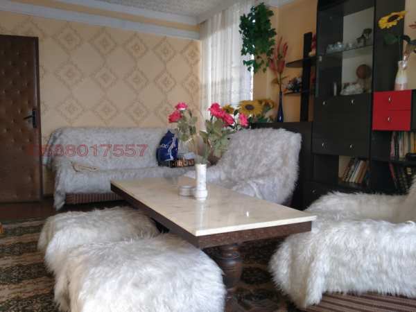 Продава  3-стаен гр. Павликени, област Велико Търново
      81 кв.м