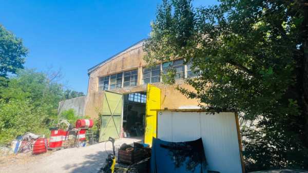 Продава пром. помещение, гр. монтана, промишлена зона