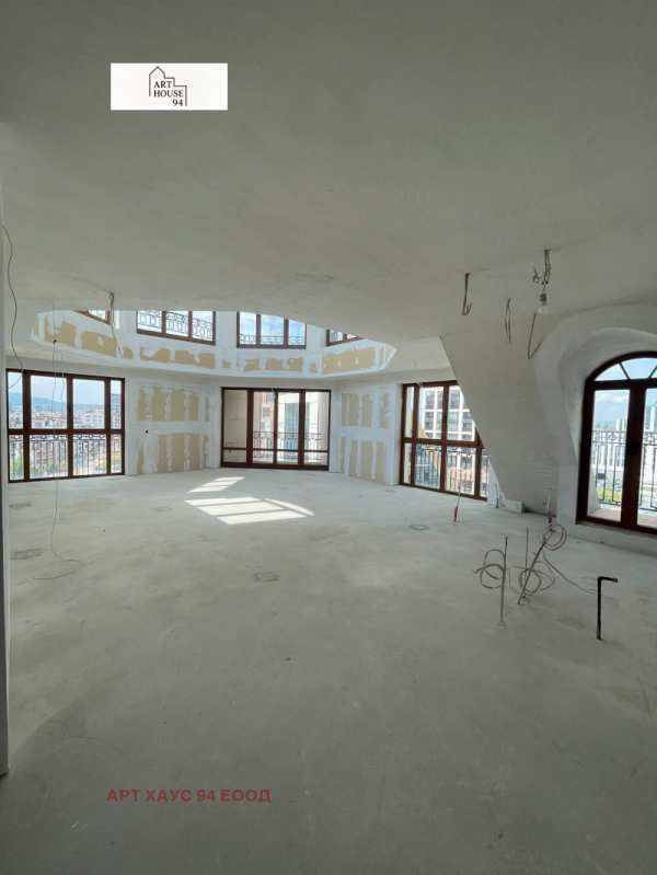 Продава  многостаен град София, Кръстова вада
      336 кв.м