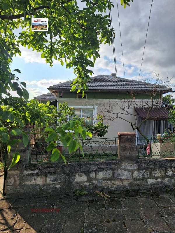 Продава къща, с. кардам, област добрич