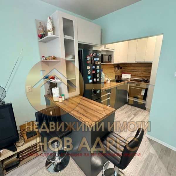 Продава  етаж от къща град Търговище, Вароша
      79 кв.м