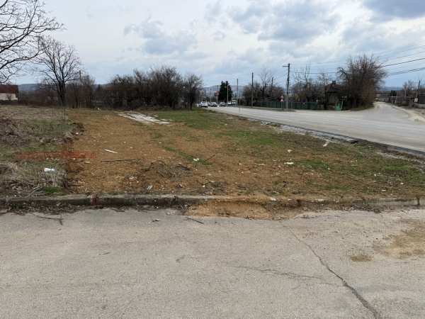 Продава парцел, гр. берковица, област монтана