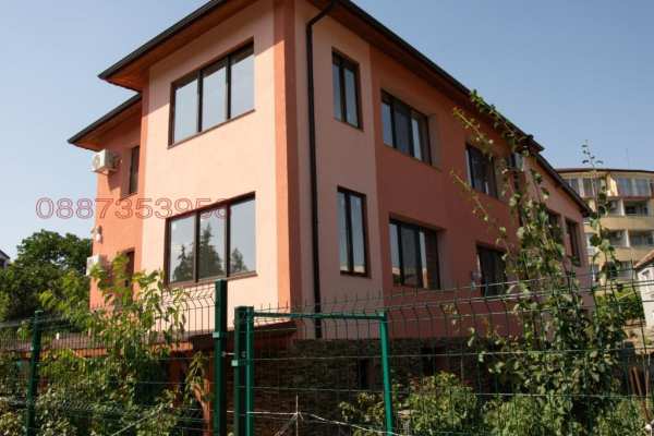 Продава етаж от къща, с. кранево, област добрич