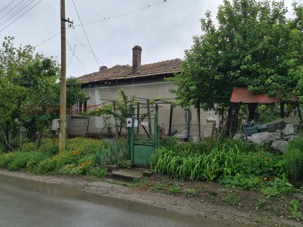 Продава къща, гр. търговище, бряг