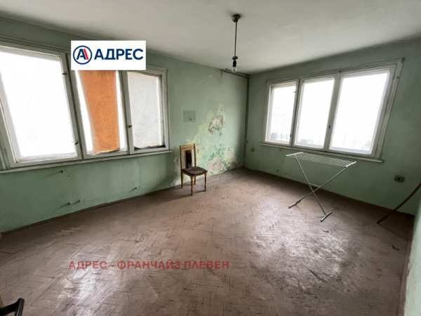 Продава 3-стаен, гр. ловеч, център