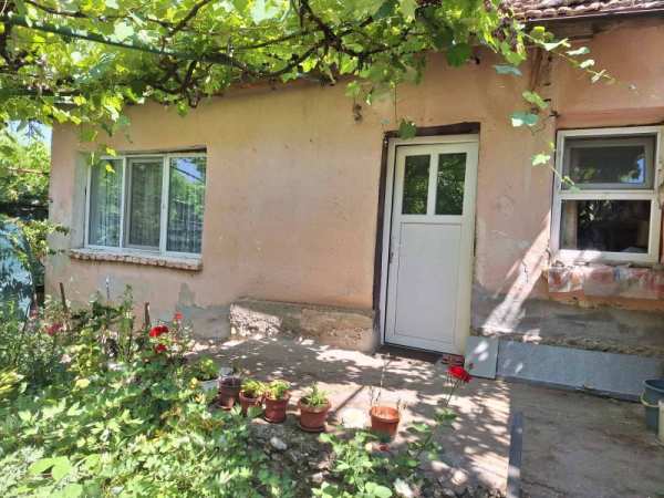 Продава къща, гр. дупница, област кюстендил