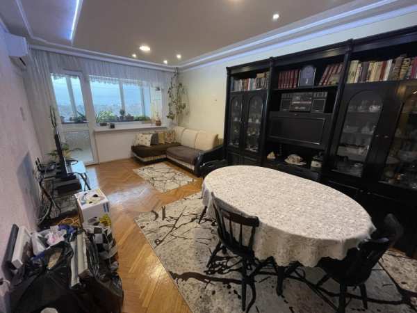 Продава многостаен, гр. шумен, пазара