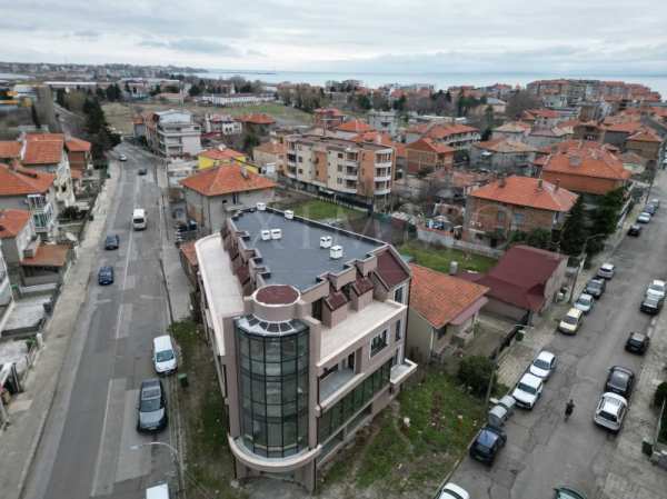 Продава бизнес имот, гр. поморие, област бургас