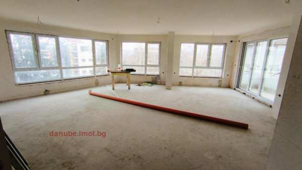 Продава 4-стаен, гр. русе, център