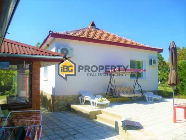 Продава къща, гр. бяла, област варна