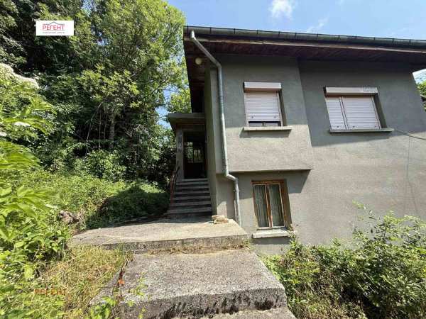 Продава къща, с. зелено дърво, област габрово