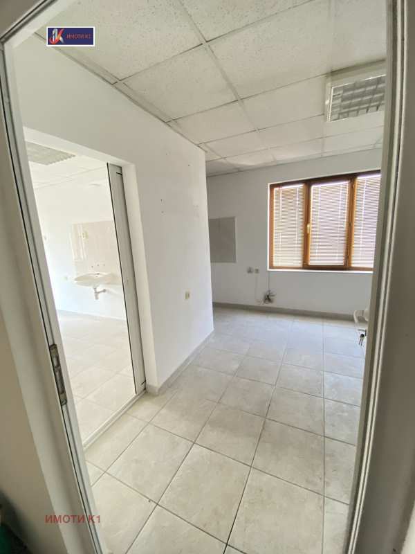 Продава бизнес имот, гр. ловеч, широк център