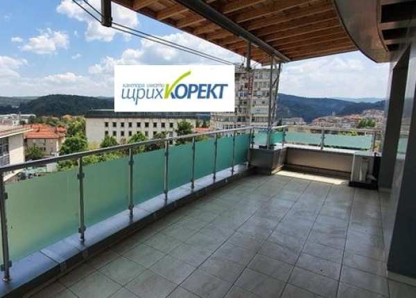 Продава офис, гр. велико търново, център
