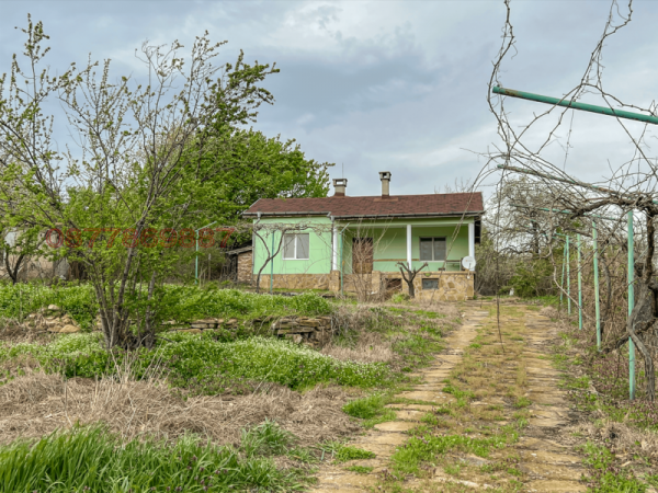 Продава къща, с. приселци, област бургас