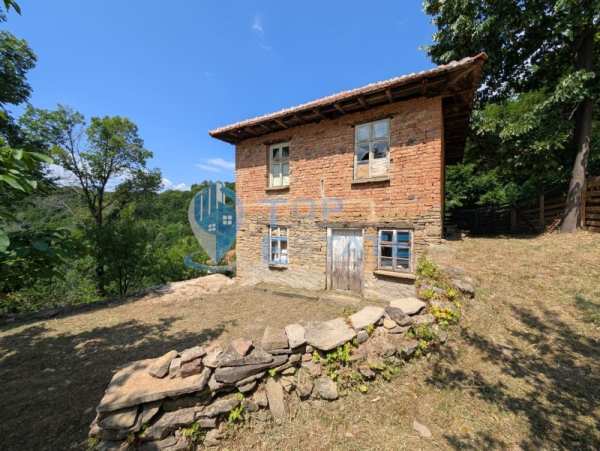 Продава  къща гр. Трявна, област Габрово
      108 кв.м