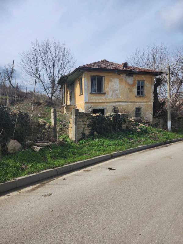 Продава къща, с. върбовка, област велико търново