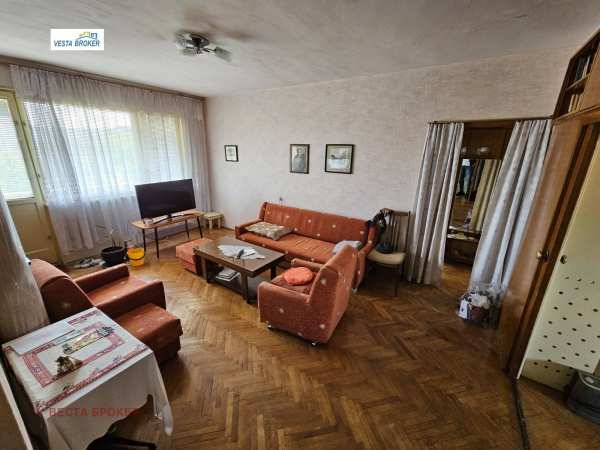Продава 4-стаен, гр. кърджали, център
