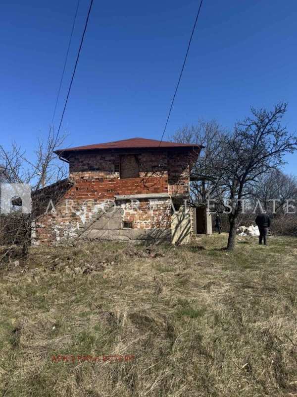 Продава къща, с. поцърненци, област перник