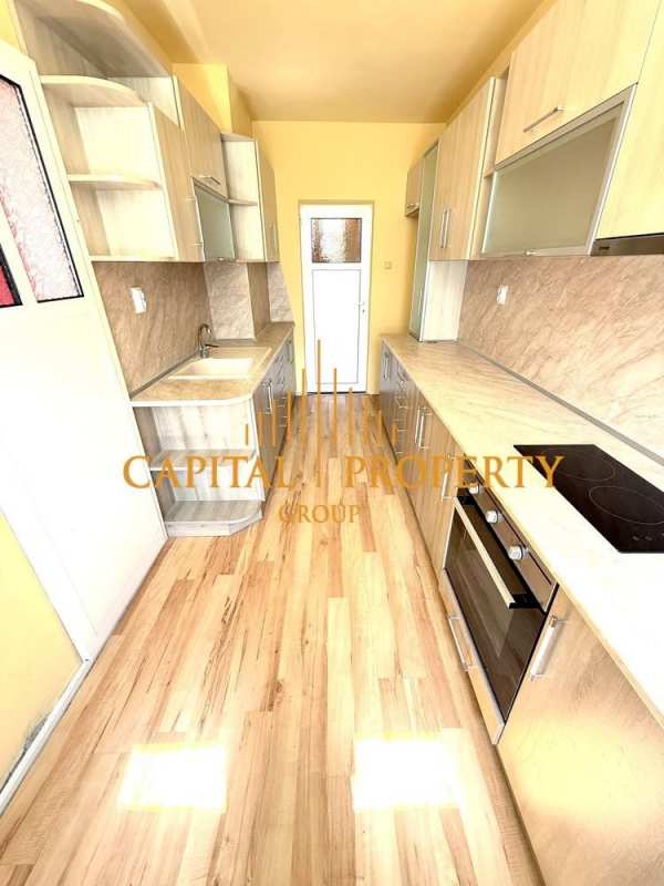 Продава  3-стаен град Силистра, Център
      87 кв.м