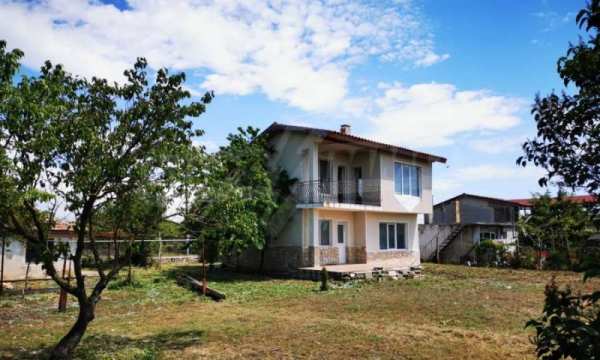 Продава къща, с. божурец, област добрич