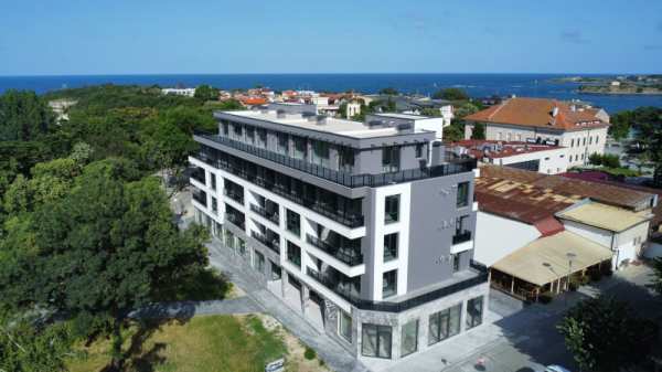 Продава  офис гр. Царево, област Бургас
      253 кв.м