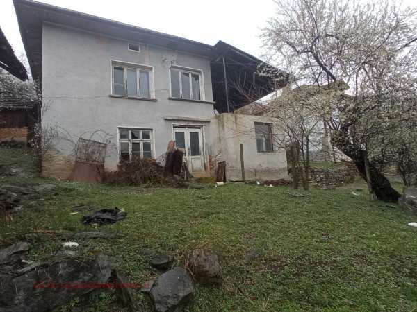Продава къща, с. голям извор, област ловеч